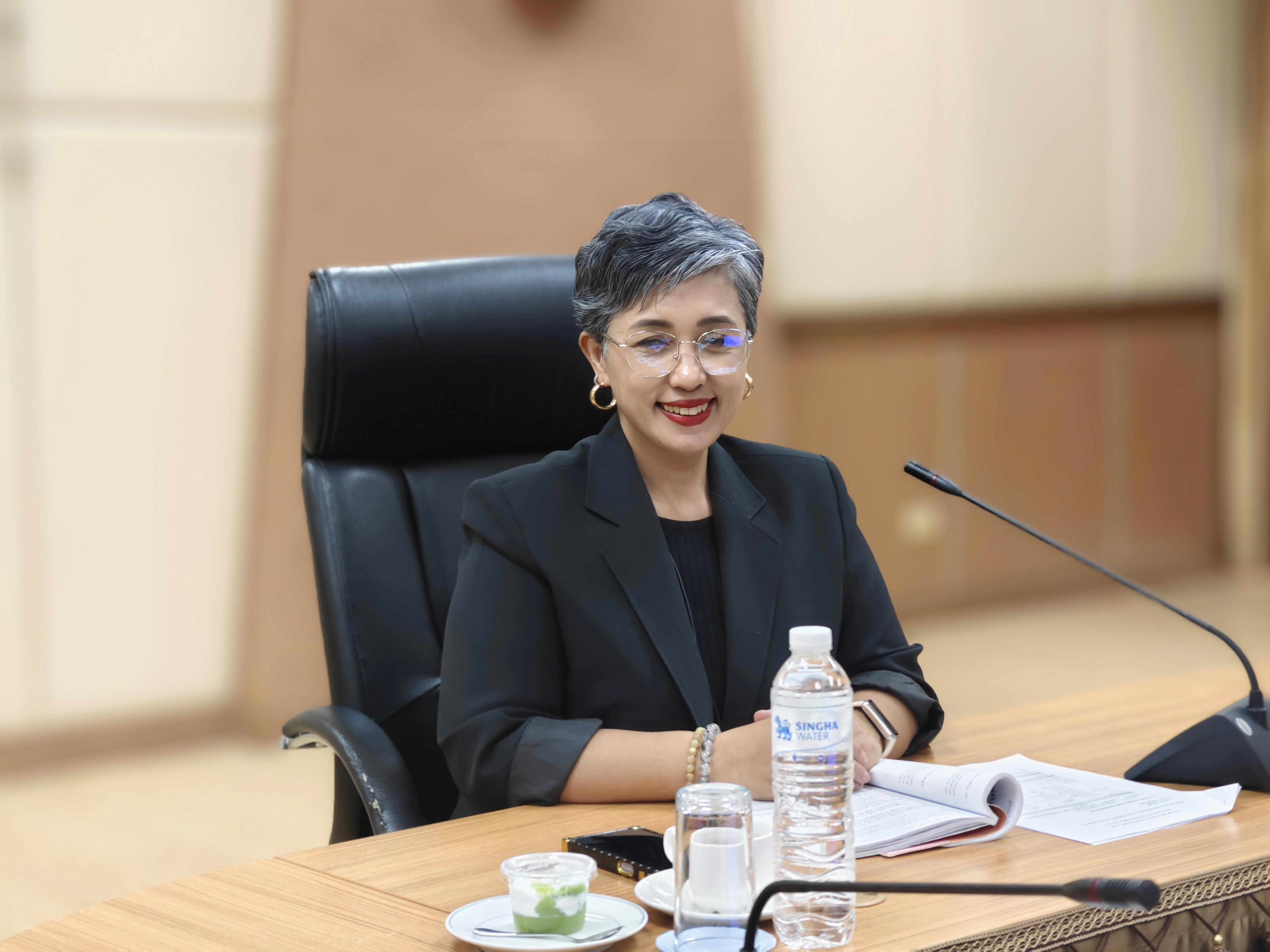 8. รองอธิการบดีฝ่ายวางแผนฯ มรภ.กำแพงเพชร ขับเคลื่อน EdPEx ครั้งที่ 1/2568 เจาะลึกหมวด 3 "ความคาดหวังลูกค้า" มุ่งยกระดับมาตรฐานคุณภาพการศึกษา