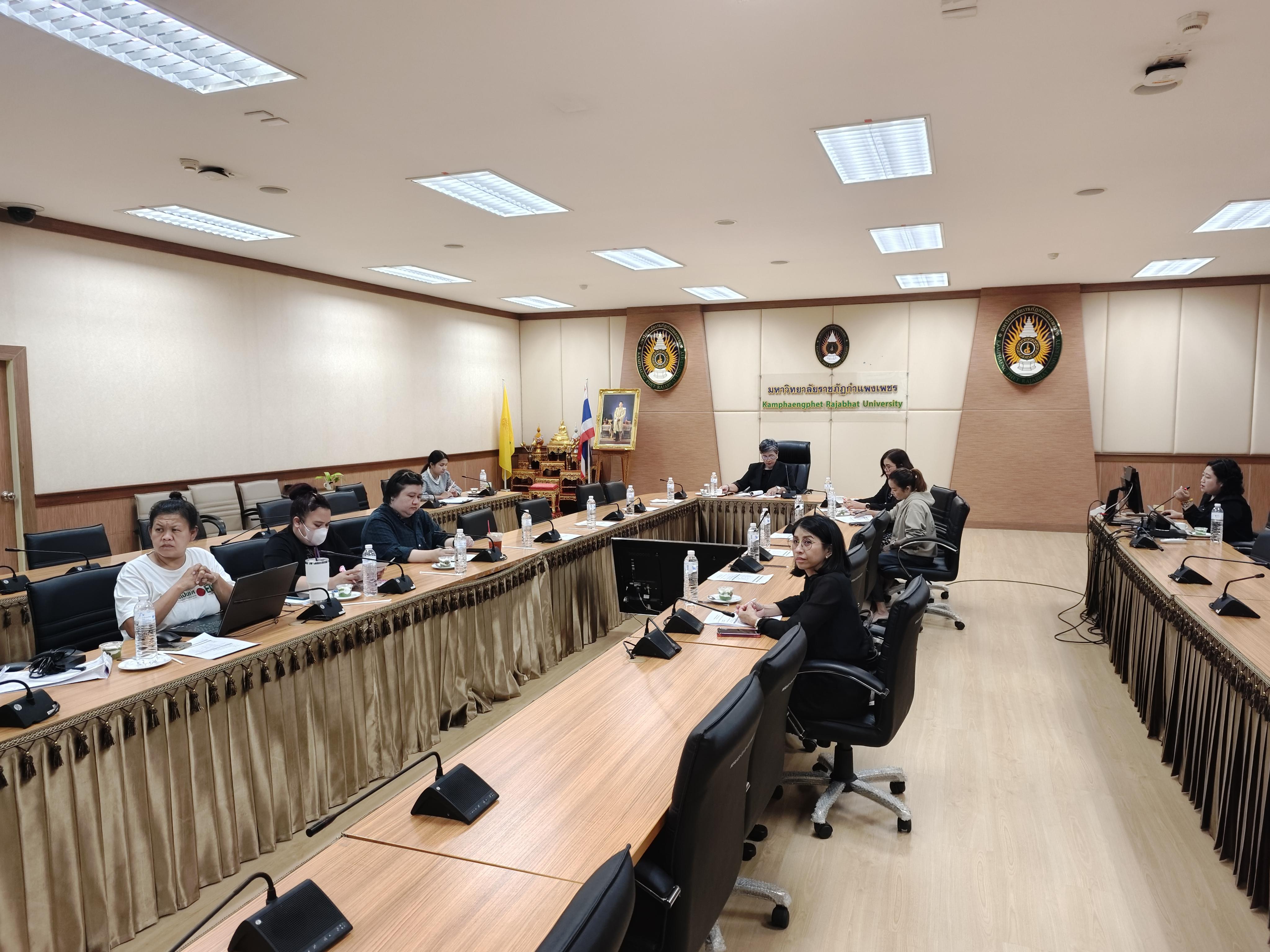 รองอธิการบดีฝ่ายวางแผนฯ มรภ.กำแพงเพชร ขับเคลื่อน EdPEx ครั้งที่ 1/2568 เจาะลึกหมวด 3 "ความคาดหวังลูกค้า" มุ่งยกระดับมาตรฐานคุณภาพการศึกษา