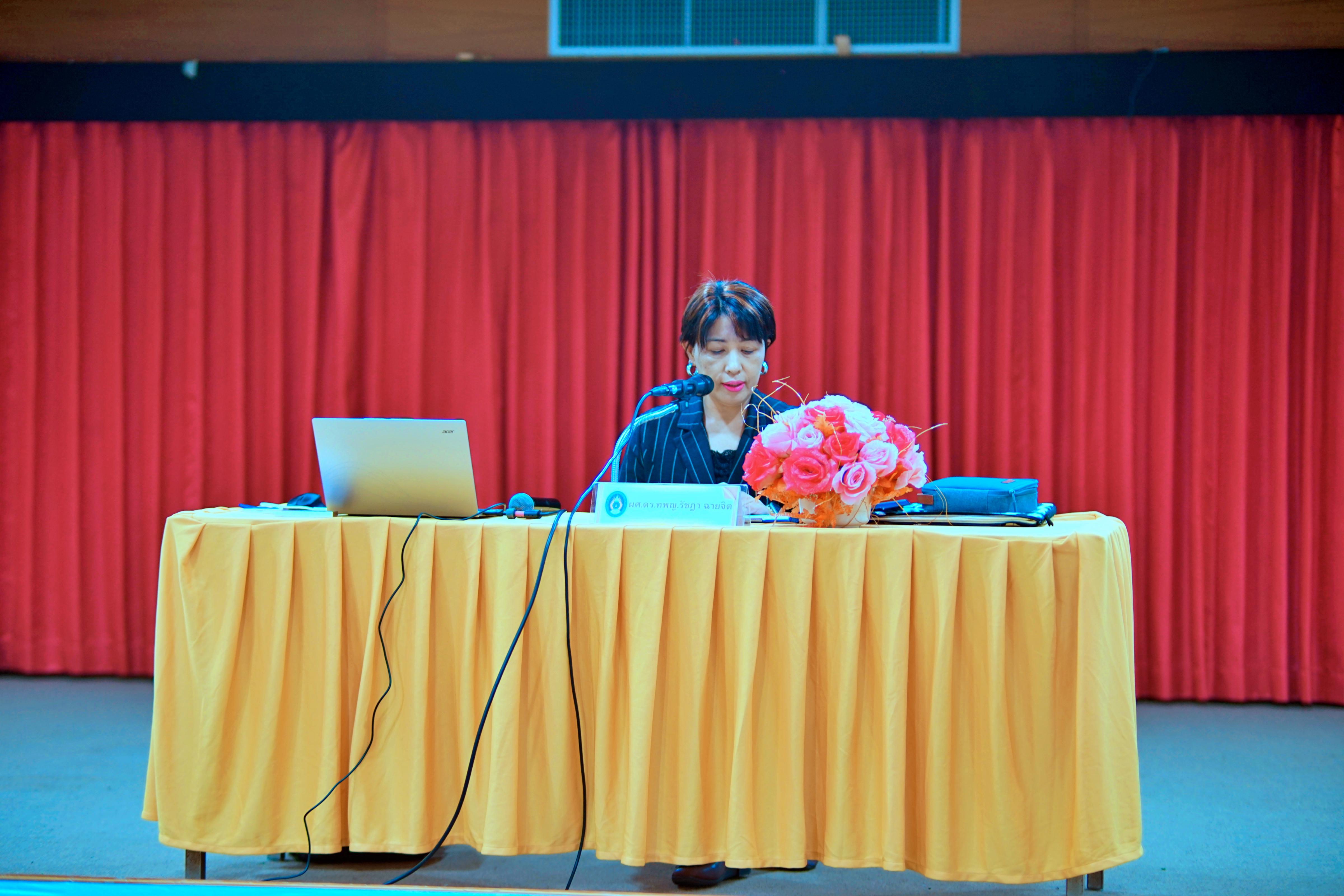 8. มรภ.กำแพงเพชร เดินหน้ายกระดับคุณภาพการศึกษา จัดอบรมเชิงปฏิบัติการ EdPEx หมวด 6 มุ่งเน้นการออกแบบกระบวนการทำงานและหลักสูตรสู่ความเป็นเลิศ