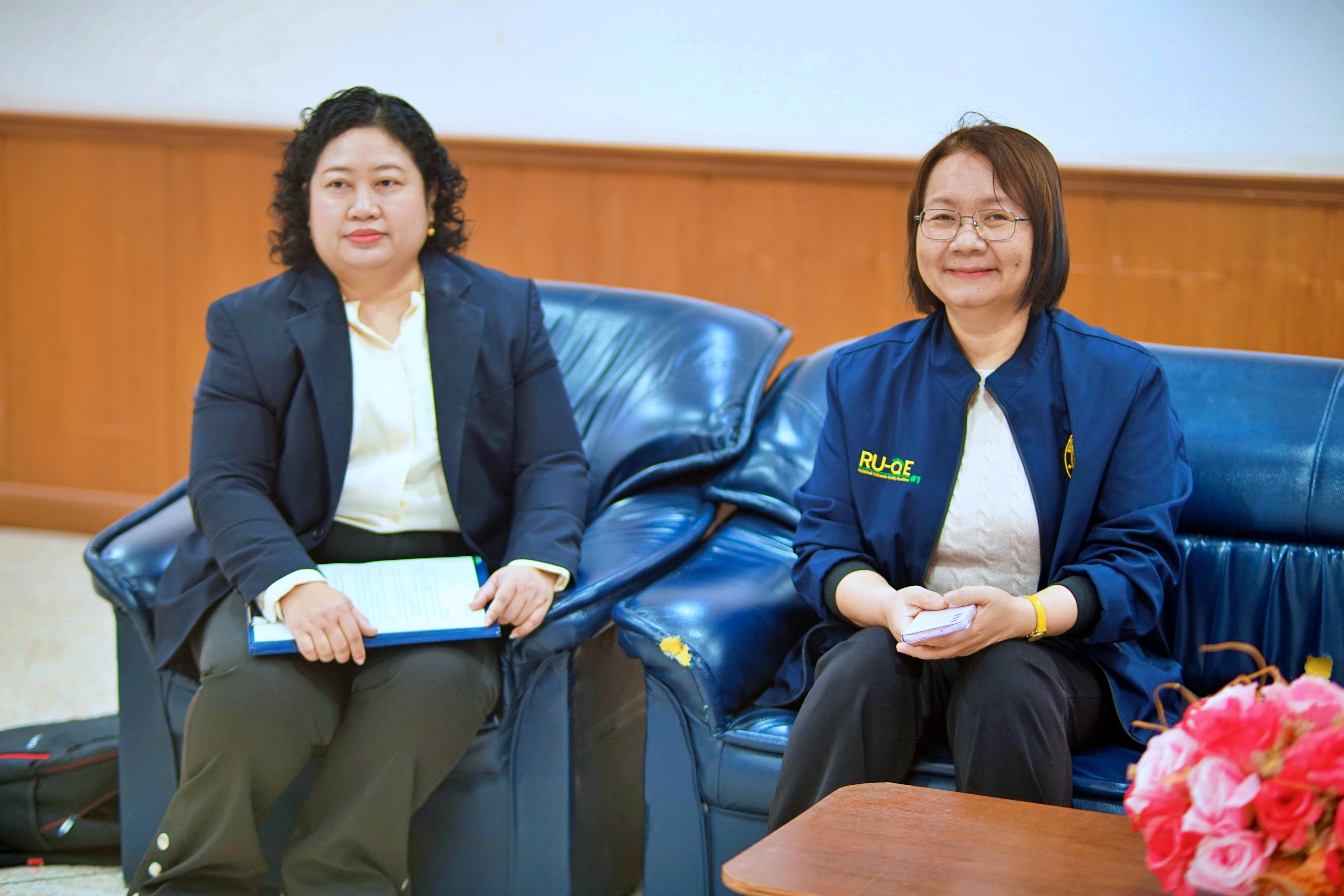 9. มรภ.กำแพงเพชร เดินหน้ายกระดับคุณภาพการศึกษา จัดอบรมเชิงปฏิบัติการ EdPEx หมวด 6 มุ่งเน้นการออกแบบกระบวนการทำงานและหลักสูตรสู่ความเป็นเลิศ