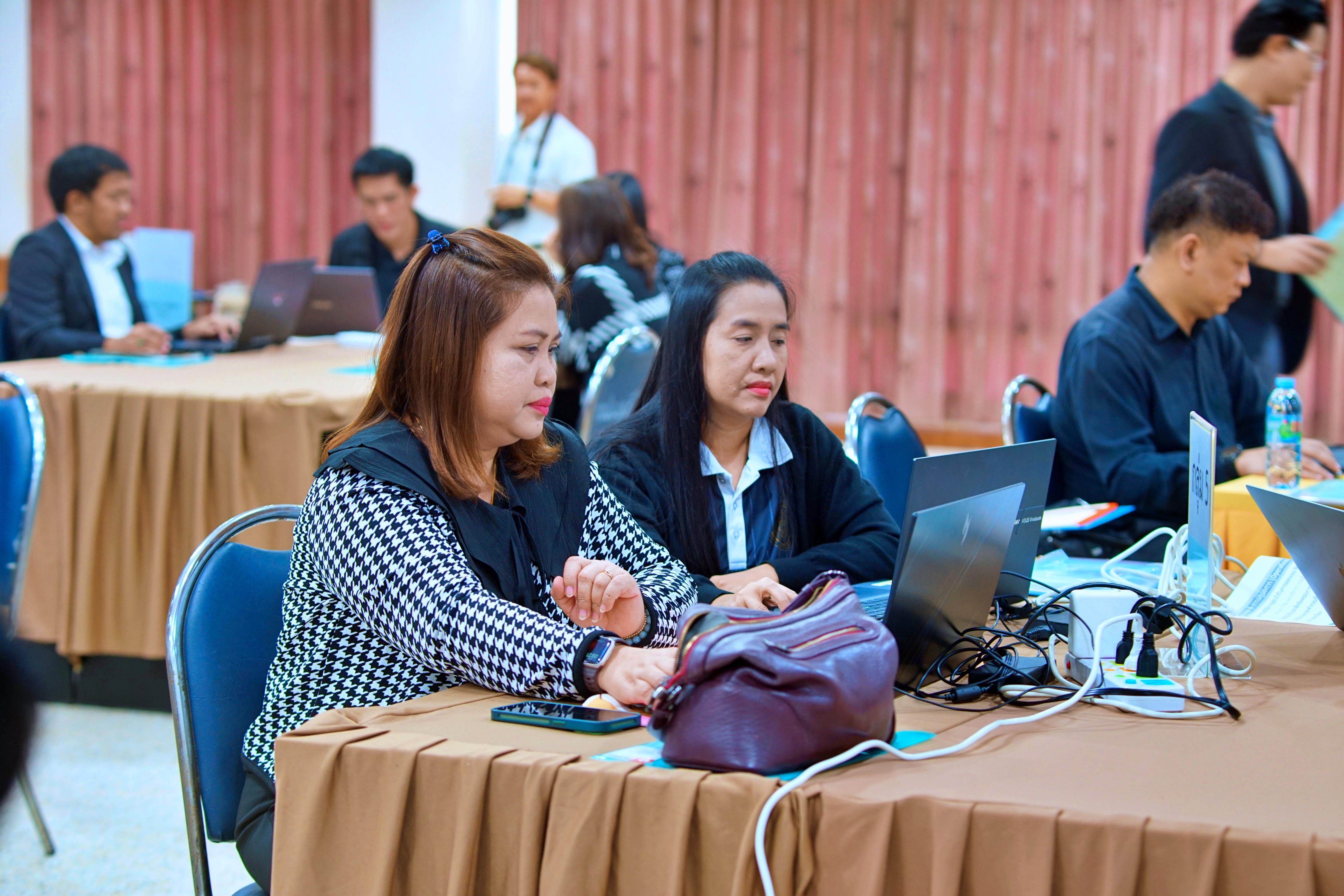 33. มรภ.กำแพงเพชร เดินหน้ายกระดับคุณภาพการศึกษา จัดอบรมเชิงปฏิบัติการ EdPEx หมวด 6 มุ่งเน้นการออกแบบกระบวนการทำงานและหลักสูตรสู่ความเป็นเลิศ