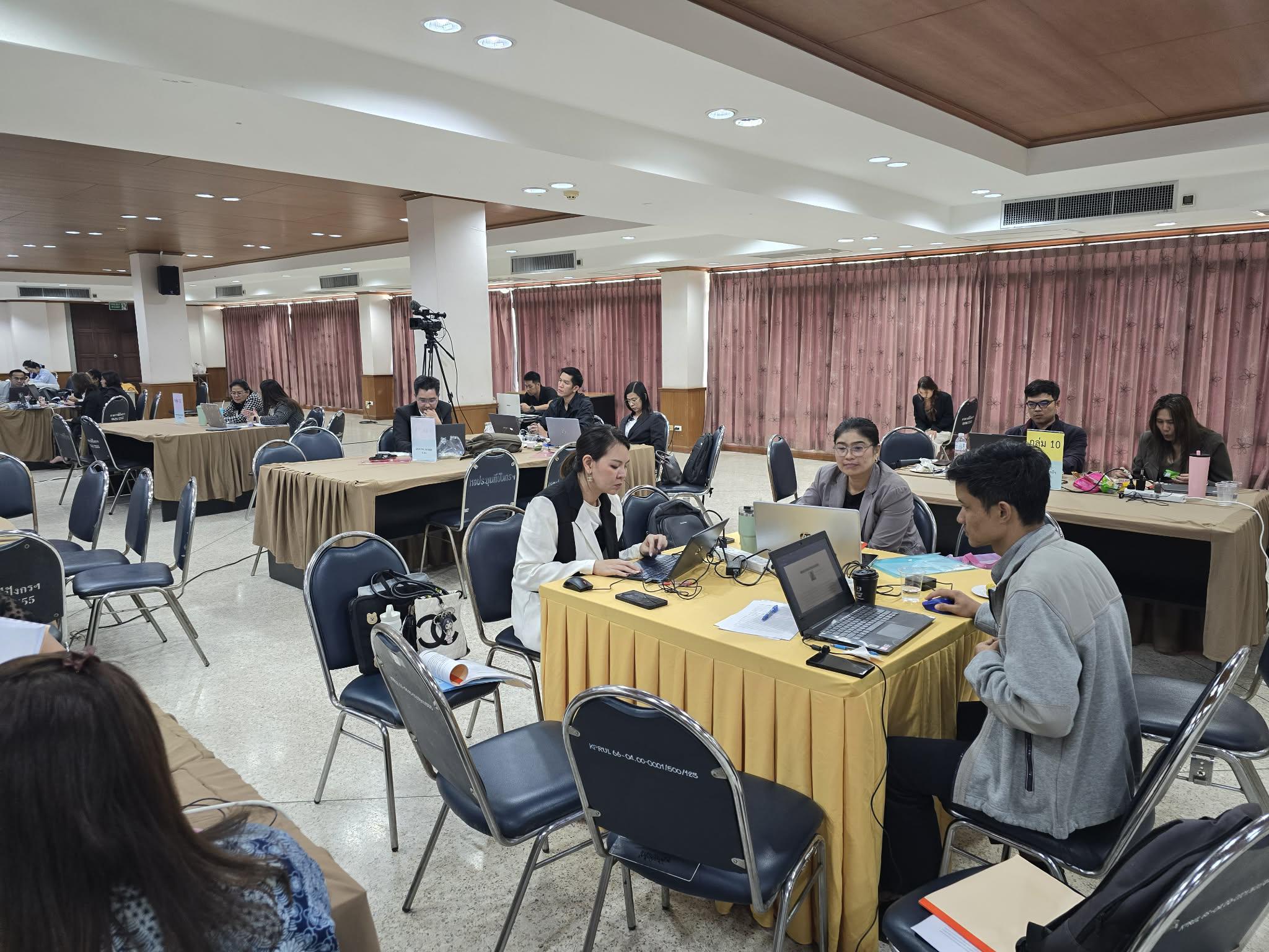 59. มรภ.กำแพงเพชร เดินหน้ายกระดับคุณภาพการศึกษา จัดอบรมเชิงปฏิบัติการ EdPEx หมวด 6 มุ่งเน้นการออกแบบกระบวนการทำงานและหลักสูตรสู่ความเป็นเลิศ