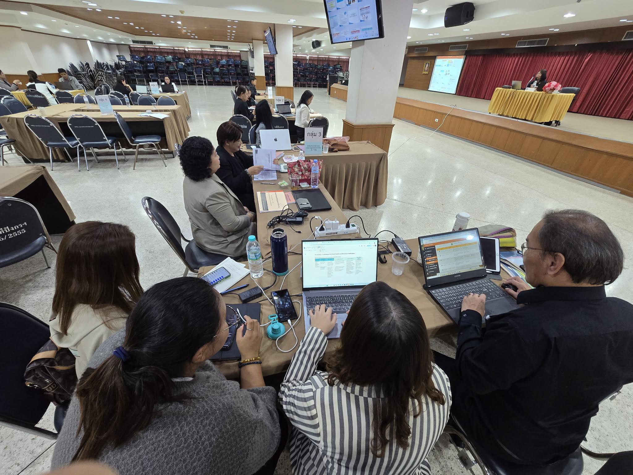 119. มรภ.กำแพงเพชร เดินหน้ายกระดับคุณภาพการศึกษา จัดอบรมเชิงปฏิบัติการ EdPEx หมวด 6 มุ่งเน้นการออกแบบกระบวนการทำงานและหลักสูตรสู่ความเป็นเลิศ