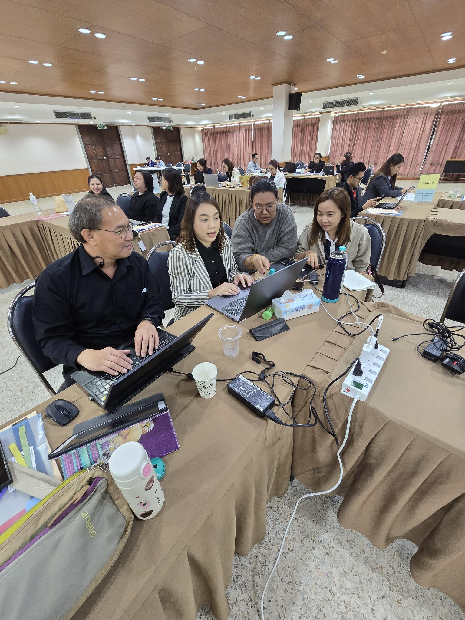 126. มรภ.กำแพงเพชร เดินหน้ายกระดับคุณภาพการศึกษา จัดอบรมเชิงปฏิบัติการ EdPEx หมวด 6 มุ่งเน้นการออกแบบกระบวนการทำงานและหลักสูตรสู่ความเป็นเลิศ