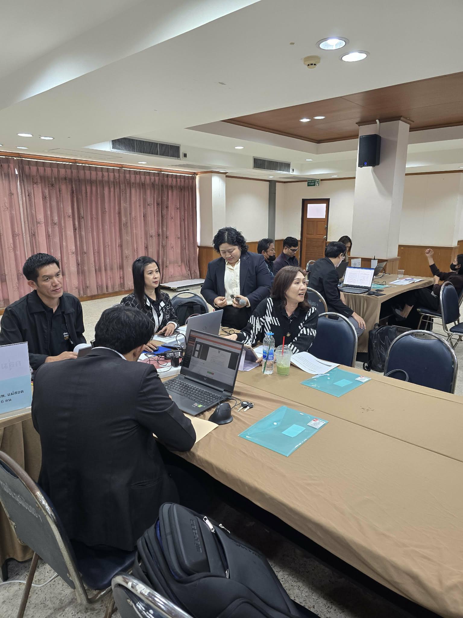 137. มรภ.กำแพงเพชร เดินหน้ายกระดับคุณภาพการศึกษา จัดอบรมเชิงปฏิบัติการ EdPEx หมวด 6 มุ่งเน้นการออกแบบกระบวนการทำงานและหลักสูตรสู่ความเป็นเลิศ