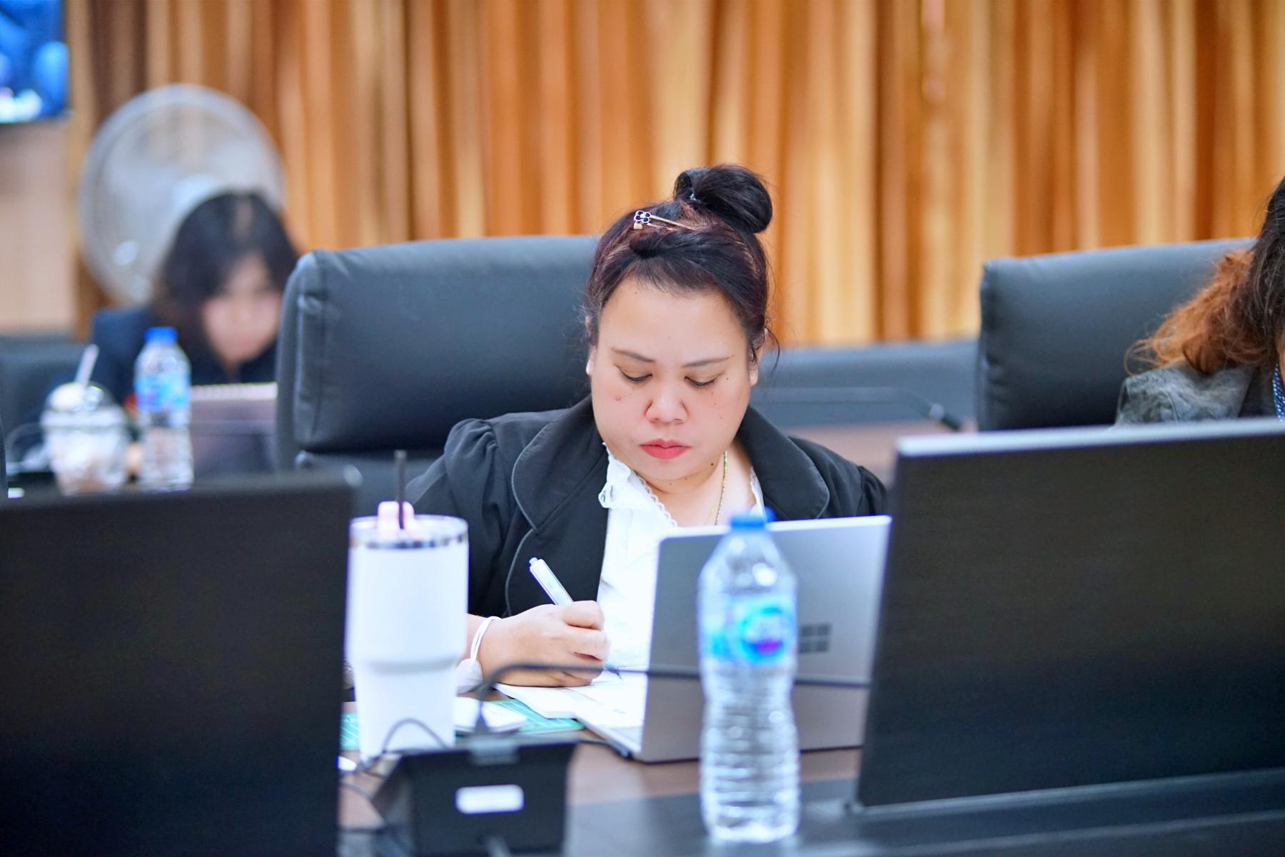 6. มรภ.กำแพงเพชร เดินหน้ายกระดับคุณภาพการศึกษา จัดอบรมเข้มแนวทางเขียน SAR และทบทวนเกณฑ์ AUN-QA เตรียมพร้อมรับการประเมินปีการศึกษา 2568