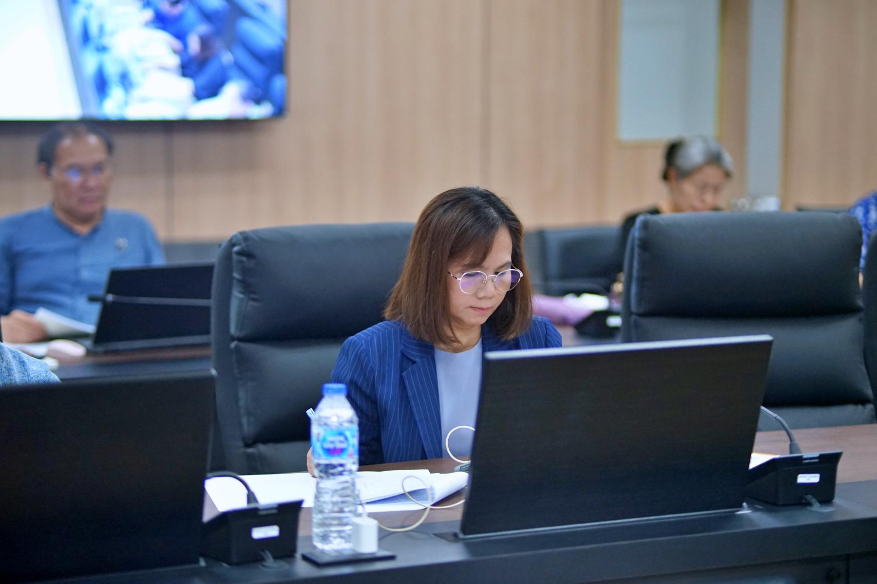 17. มรภ.กำแพงเพชร เดินหน้ายกระดับคุณภาพการศึกษา จัดอบรมเข้มแนวทางเขียน SAR และทบทวนเกณฑ์ AUN-QA เตรียมพร้อมรับการประเมินปีการศึกษา 2568