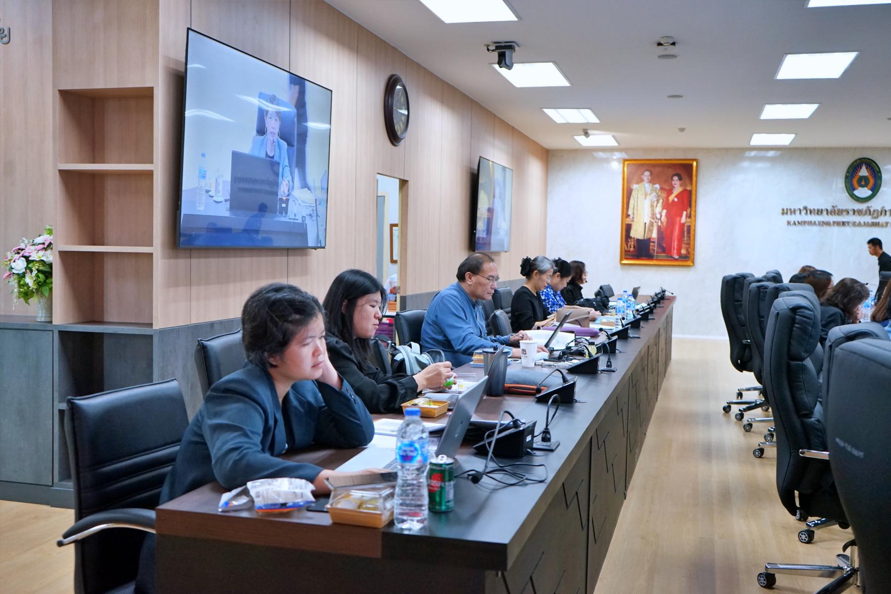 39. มรภ.กำแพงเพชร เดินหน้ายกระดับคุณภาพการศึกษา จัดอบรมเข้มแนวทางเขียน SAR และทบทวนเกณฑ์ AUN-QA เตรียมพร้อมรับการประเมินปีการศึกษา 2568
