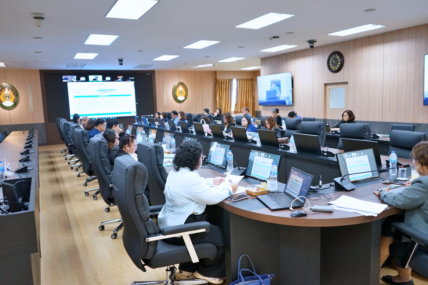 45. มรภ.กำแพงเพชร เดินหน้ายกระดับคุณภาพการศึกษา จัดอบรมเข้มแนวทางเขียน SAR และทบทวนเกณฑ์ AUN-QA เตรียมพร้อมรับการประเมินปีการศึกษา 2568