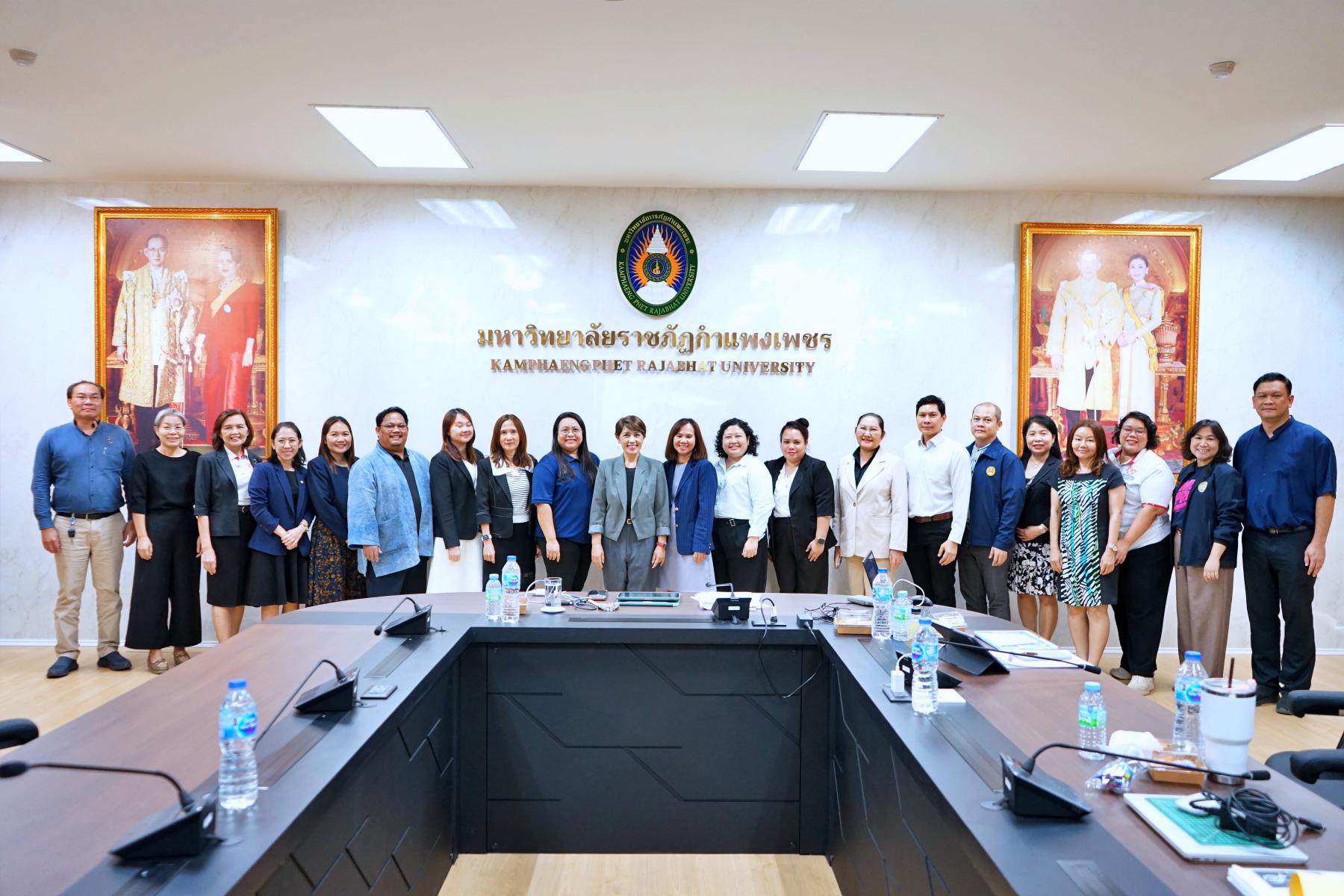 47. มรภ.กำแพงเพชร เดินหน้ายกระดับคุณภาพการศึกษา จัดอบรมเข้มแนวทางเขียน SAR และทบทวนเกณฑ์ AUN-QA เตรียมพร้อมรับการประเมินปีการศึกษา 2568