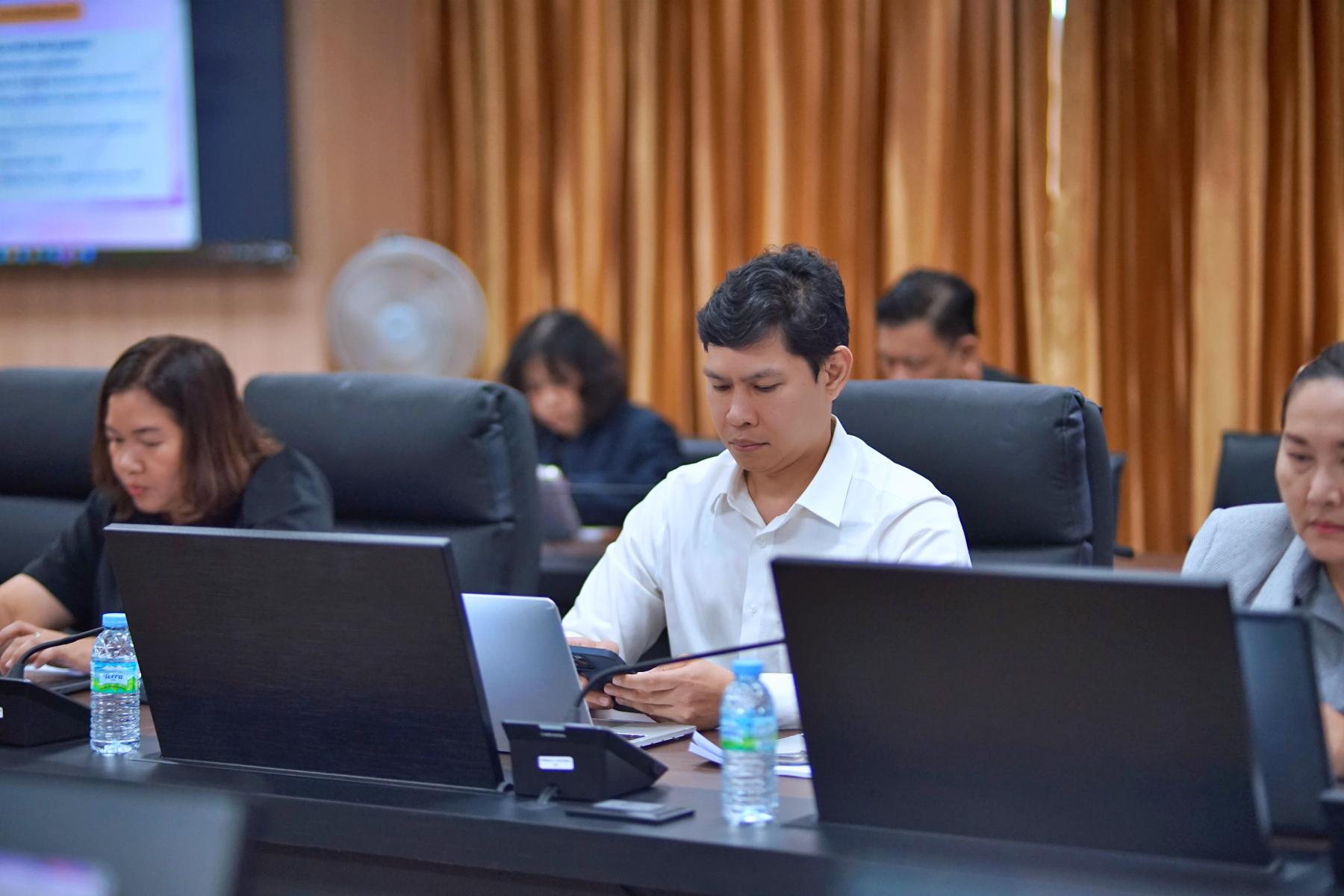 53. มรภ.กำแพงเพชร เดินหน้ายกระดับคุณภาพการศึกษา จัดอบรมเข้มแนวทางเขียน SAR และทบทวนเกณฑ์ AUN-QA เตรียมพร้อมรับการประเมินปีการศึกษา 2568