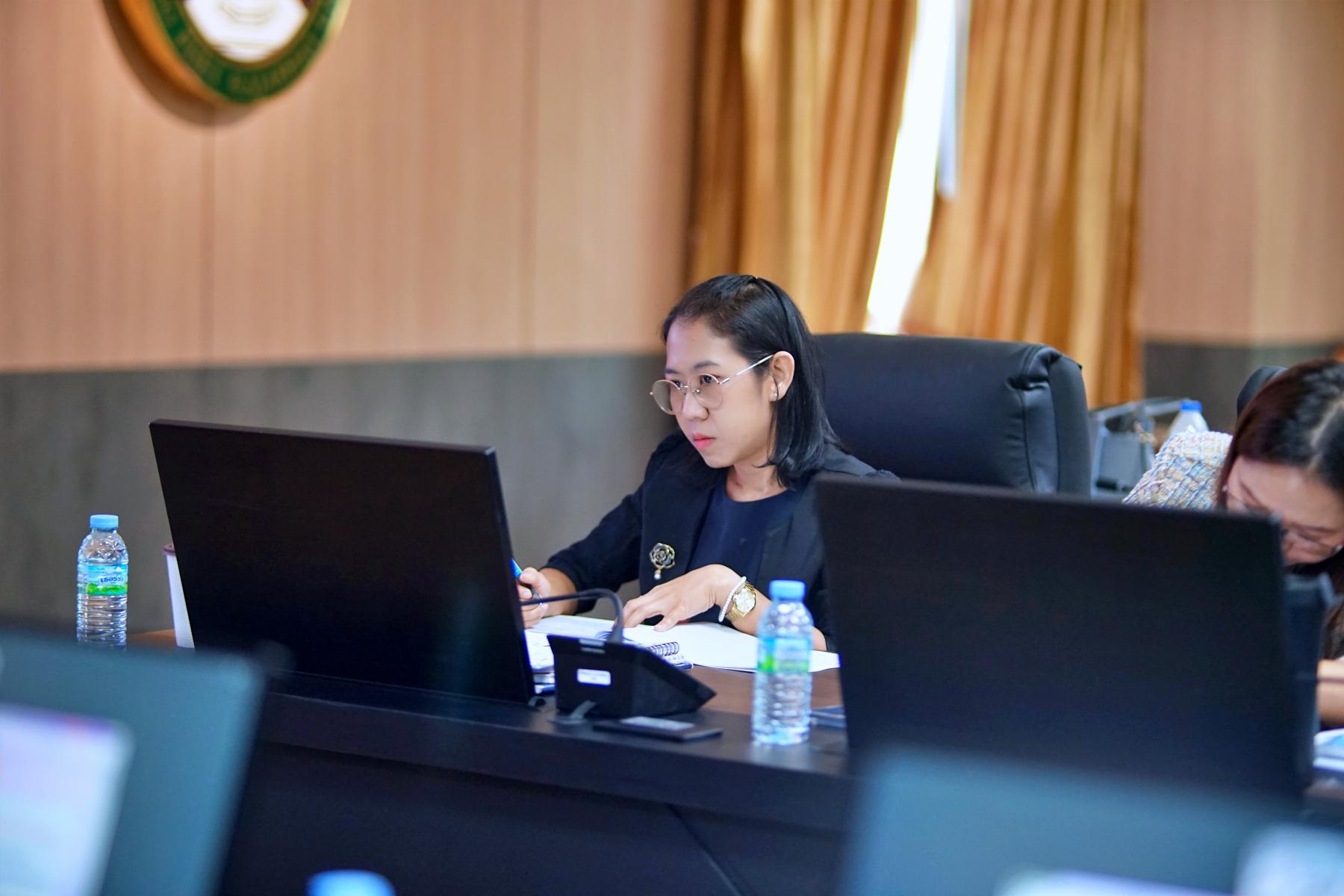 73. มรภ.กำแพงเพชร เดินหน้ายกระดับคุณภาพการศึกษา จัดอบรมเข้มแนวทางเขียน SAR และทบทวนเกณฑ์ AUN-QA เตรียมพร้อมรับการประเมินปีการศึกษา 2568