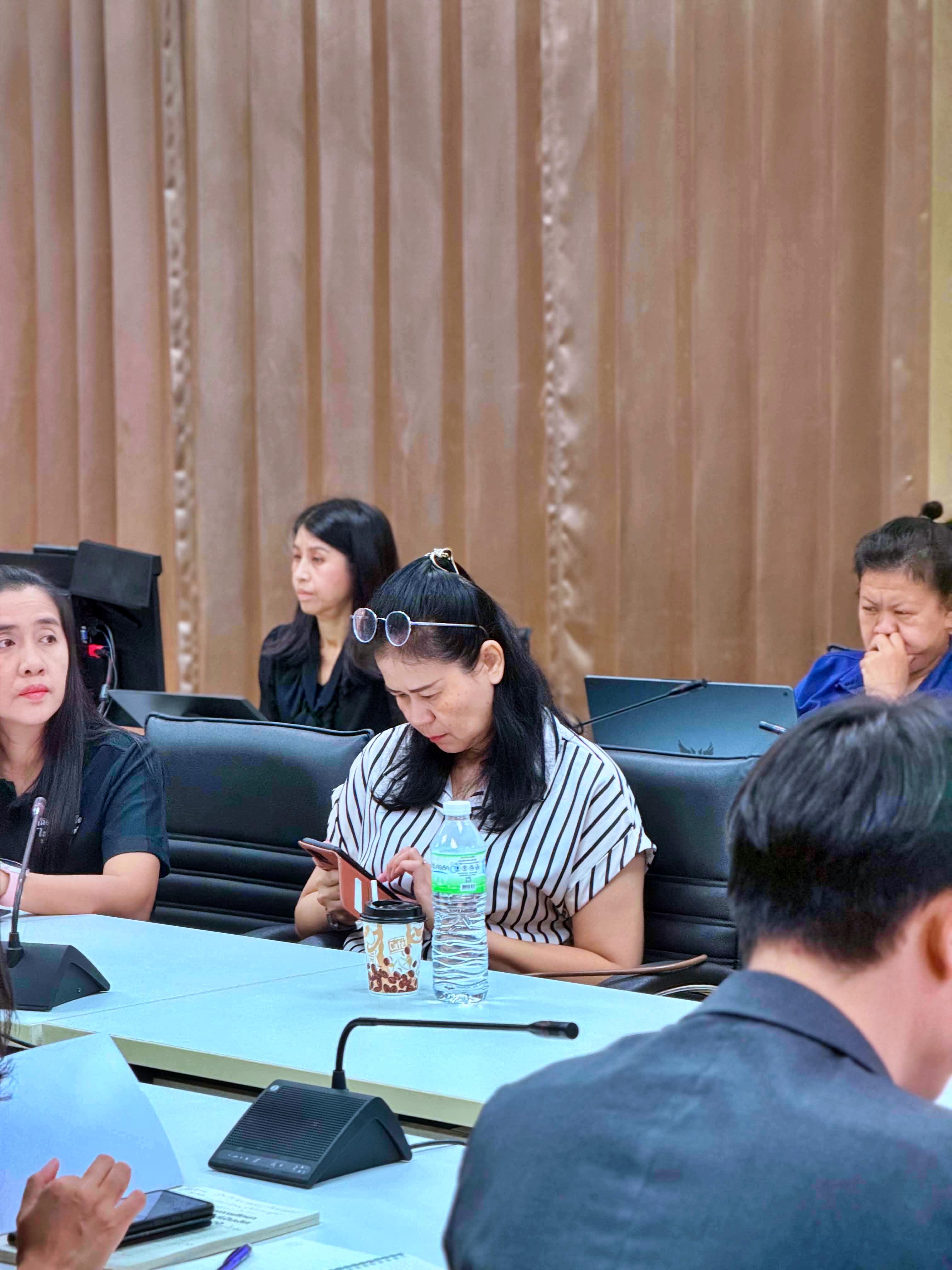1. สป.อว. ลุยต่อจัดสัมมนา "EdPEx in Action" ครั้งที่ 2 ชูวิสัยทัศน์ผู้นำรับมือวิกฤตอุดมศึกษา มรภ.กำแพงเพชร ร่วมวงคึกคัก